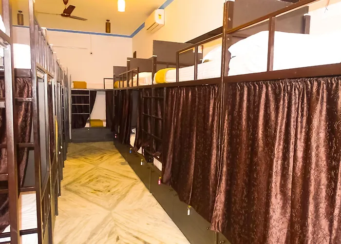 Sunshine Backpackers, Airport Hostel Mumbai