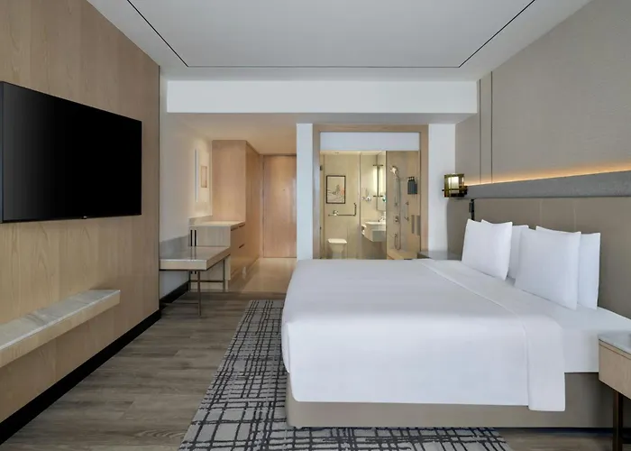 Hotel Courtyard By Marriott Mumbai International Airport